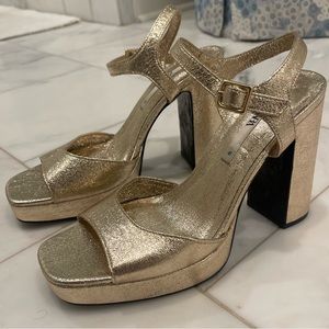 Zara metallic platform heeled sandal in gold size 41